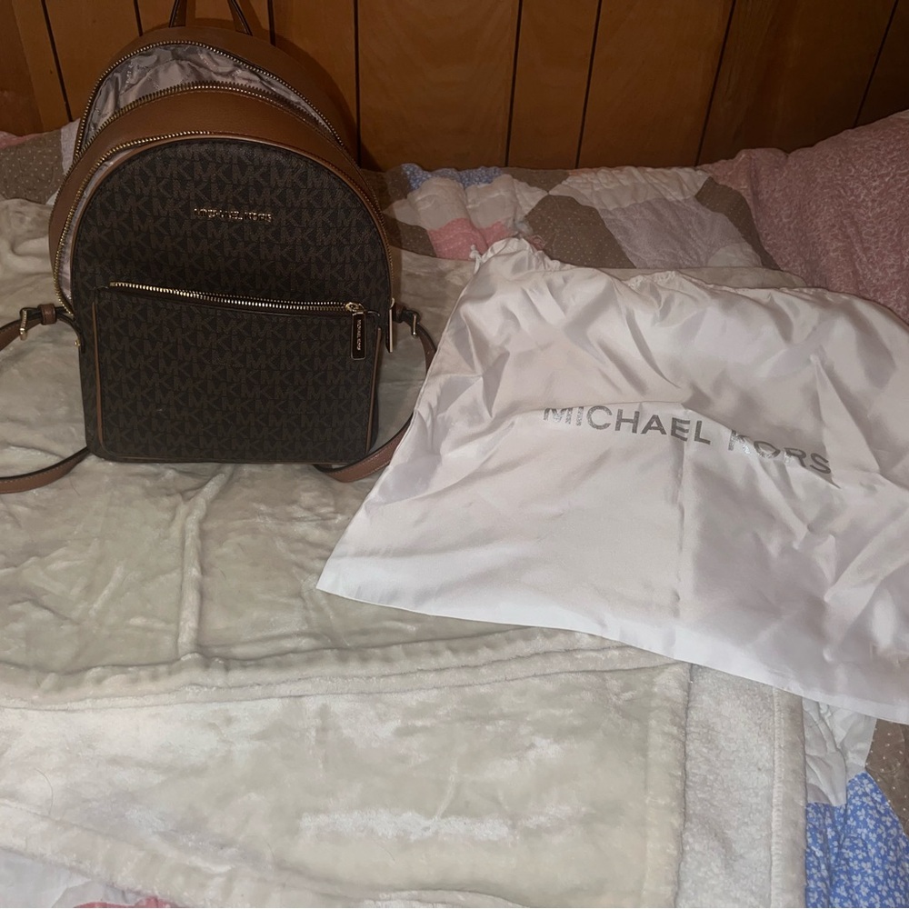 MK back pack
